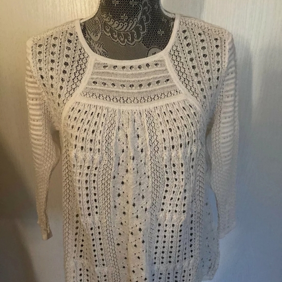 BCBGMAXAZRIA knit top - Picture 3 of 9